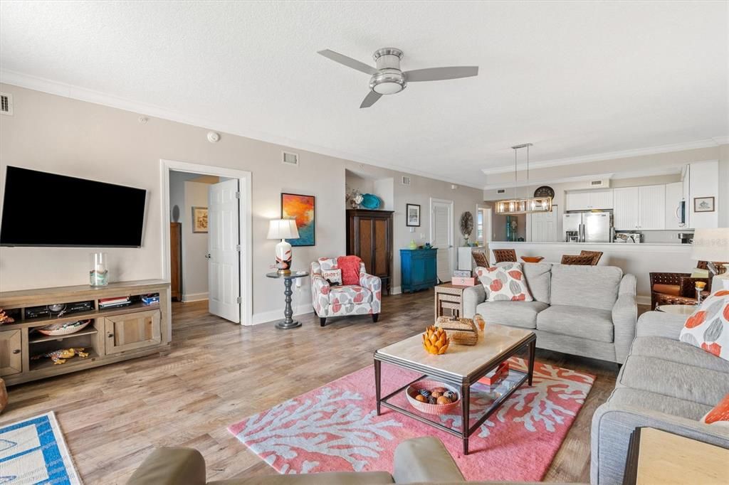 На продажу: $519,900 (3 спален, 2 ванн, 1455 Квадратных фут)