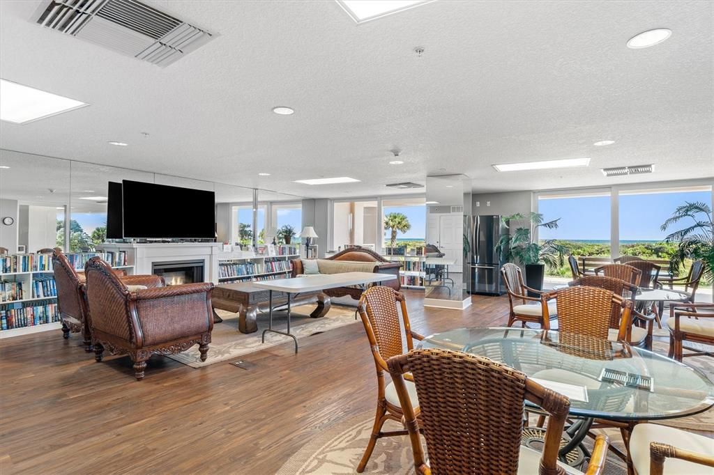 На продажу: $519,900 (3 спален, 2 ванн, 1455 Квадратных фут)