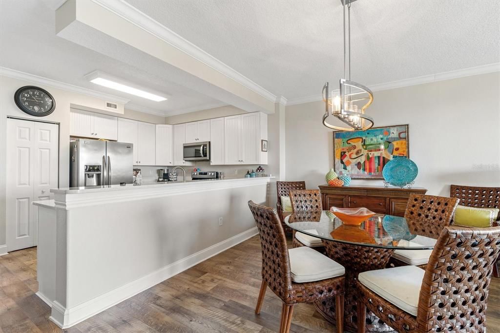 На продажу: $519,900 (3 спален, 2 ванн, 1455 Квадратных фут)