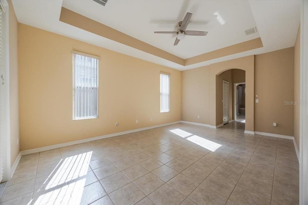 На продажу: $699,000 (4 спален, 3 ванн, 2930 Квадратных фут)