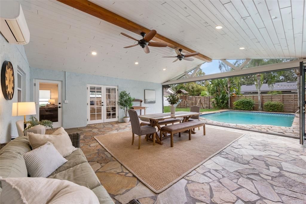 For Sale: $689,000 (4 beds, 2 baths, 2824 Square Feet)