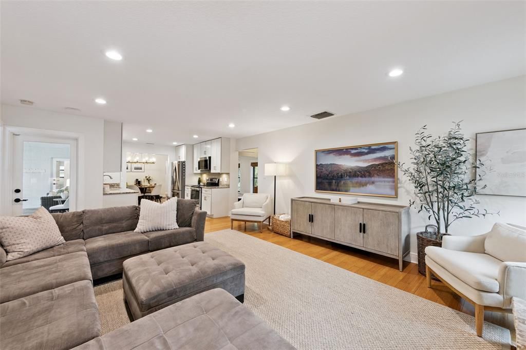 For Sale: $689,000 (4 beds, 2 baths, 2824 Square Feet)