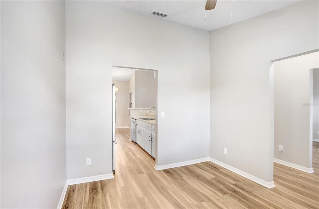 For Sale: $399,999 (3 beds, 2 baths, 1518 Square Feet)