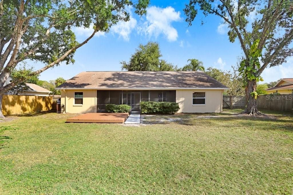 For Sale: $399,999 (3 beds, 2 baths, 1518 Square Feet)