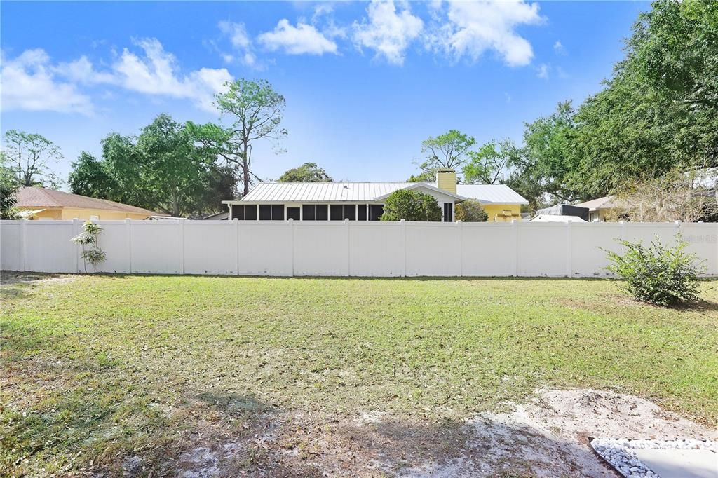 For Sale: $399,999 (3 beds, 2 baths, 1518 Square Feet)