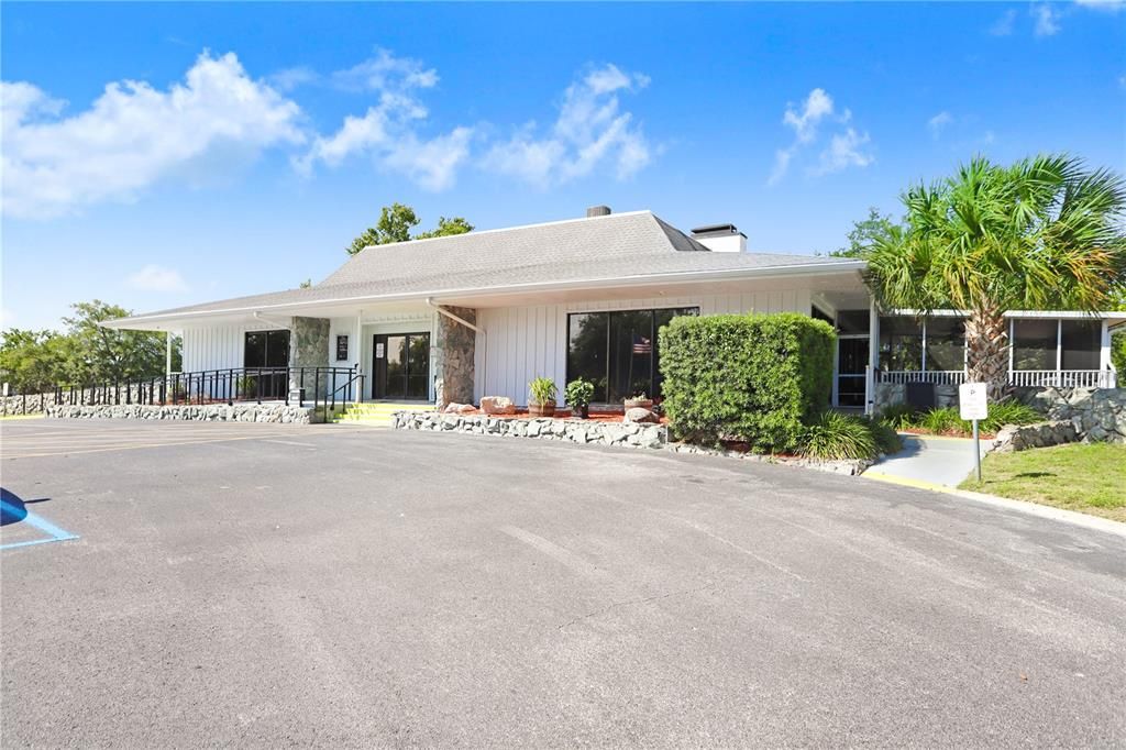 For Sale: $399,999 (3 beds, 2 baths, 1518 Square Feet)