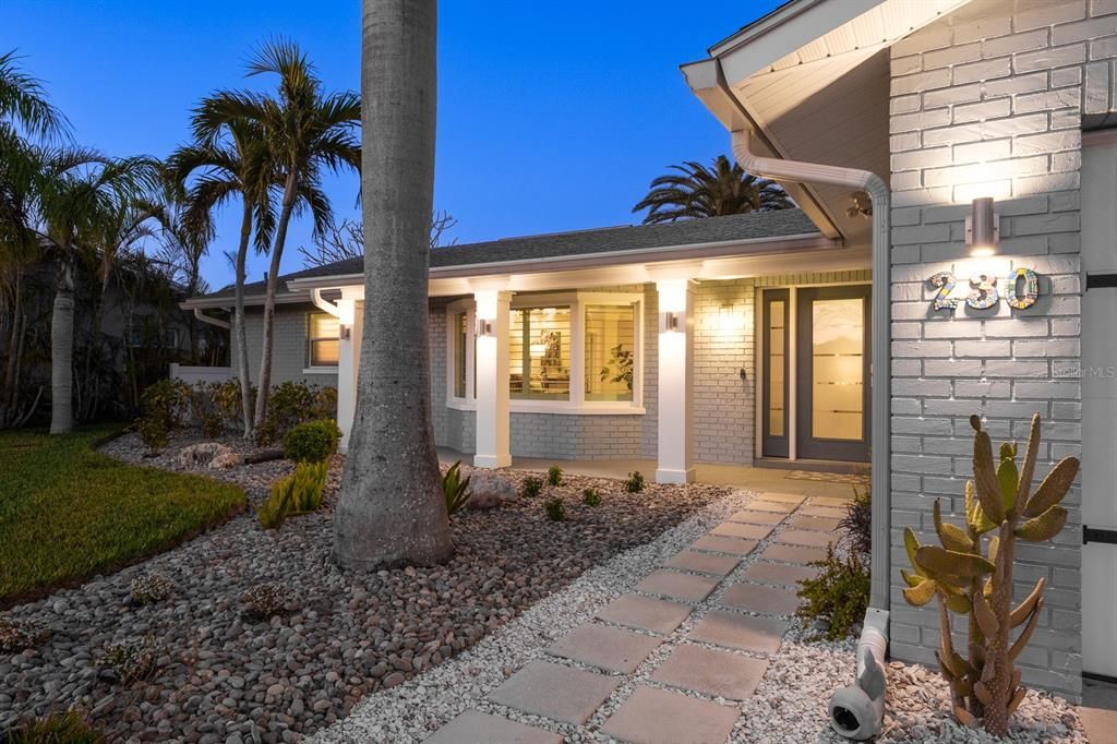 待售: $1,150,000 (2 贝兹, 2 浴室, 1786 平方英尺)