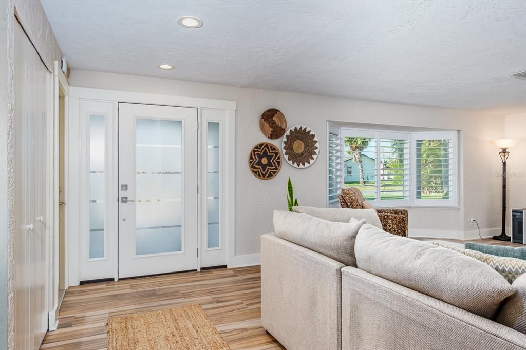 待售: $1,150,000 (2 贝兹, 2 浴室, 1786 平方英尺)