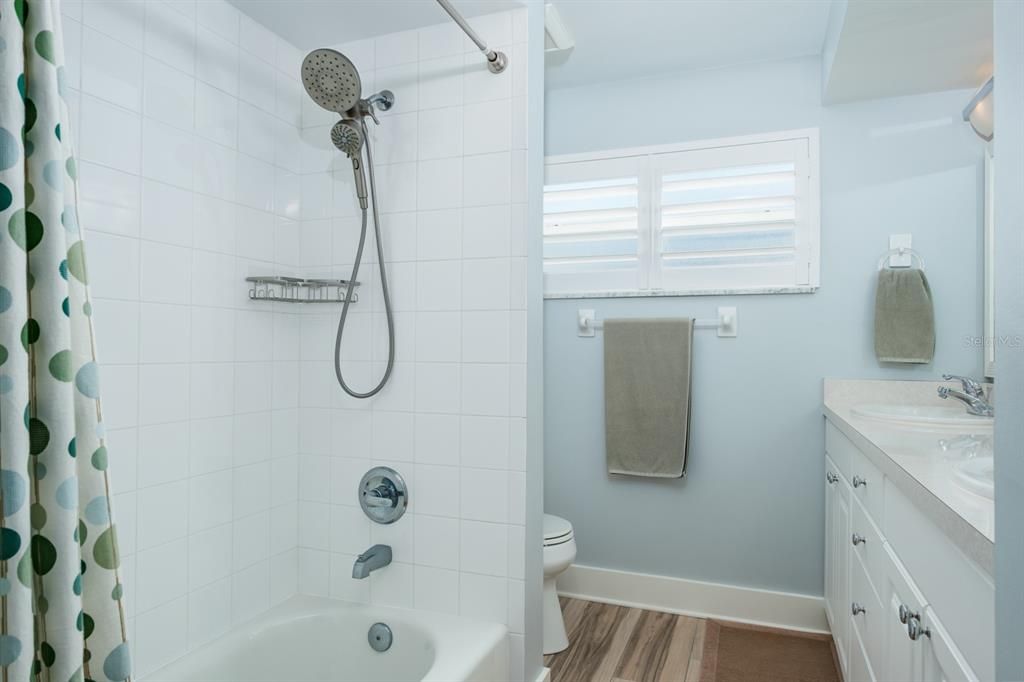 待售: $1,150,000 (2 贝兹, 2 浴室, 1786 平方英尺)