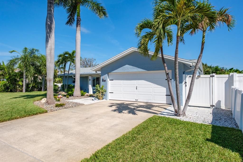 待售: $1,150,000 (2 贝兹, 2 浴室, 1786 平方英尺)