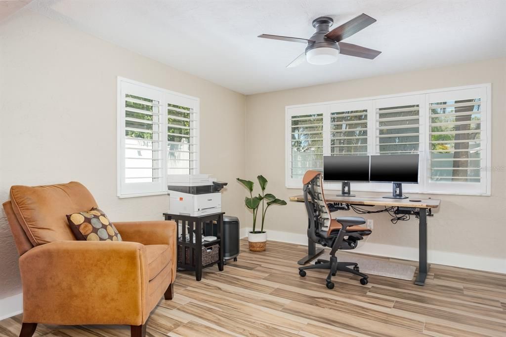 待售: $1,150,000 (2 贝兹, 2 浴室, 1786 平方英尺)