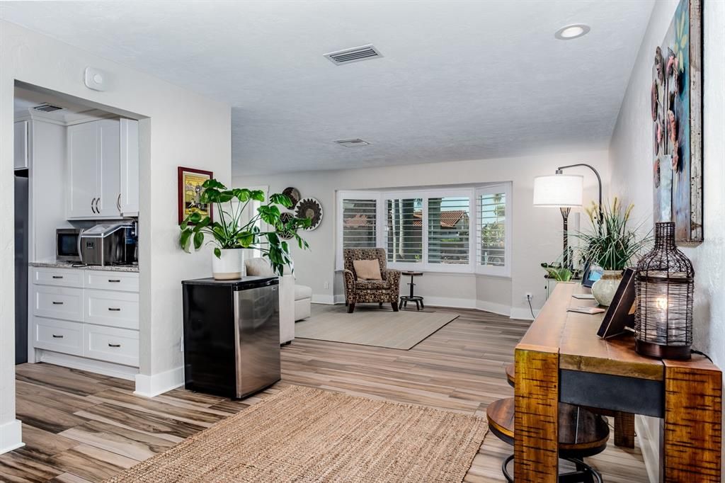 待售: $1,150,000 (2 贝兹, 2 浴室, 1786 平方英尺)