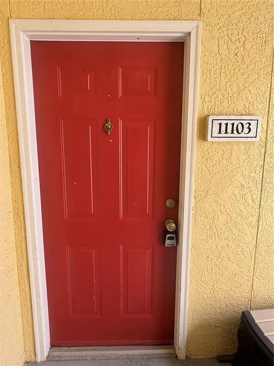 For Rent: $1,525 (2 beds, 1 baths, 898 Square Feet)