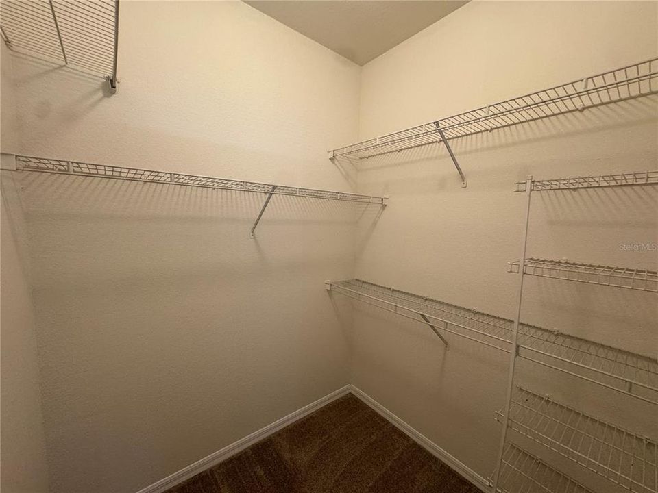 For Rent: $1,525 (2 beds, 1 baths, 898 Square Feet)