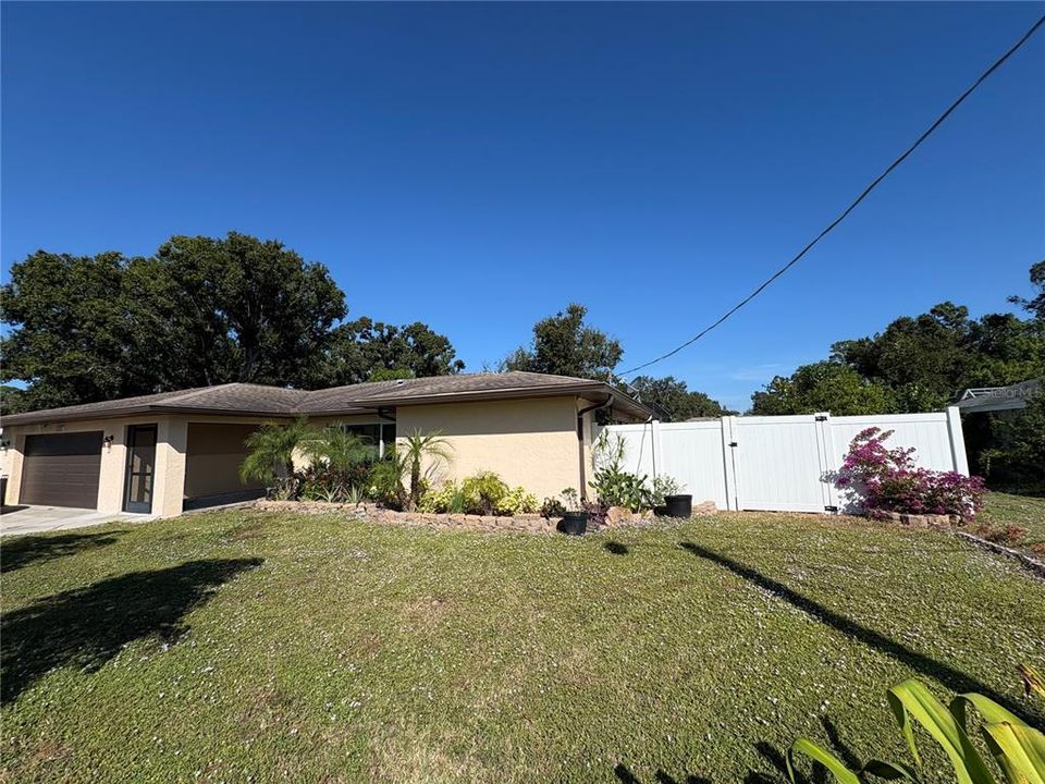 For Sale: $499,000 (3 beds, 2 baths, 1782 Square Feet)