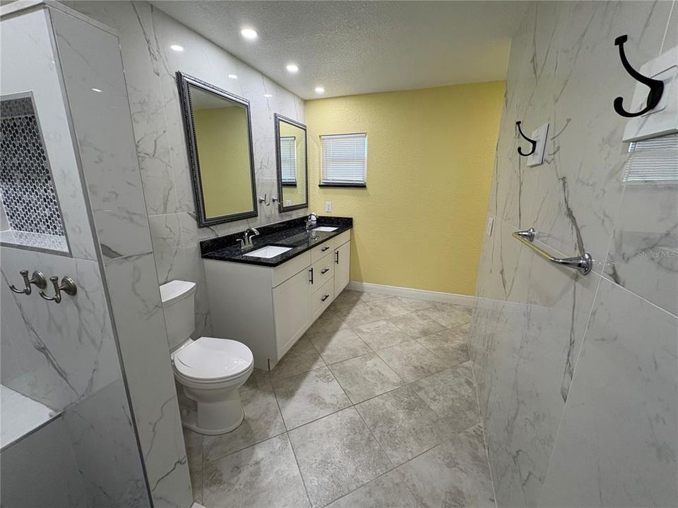 For Sale: $499,000 (3 beds, 2 baths, 1782 Square Feet)