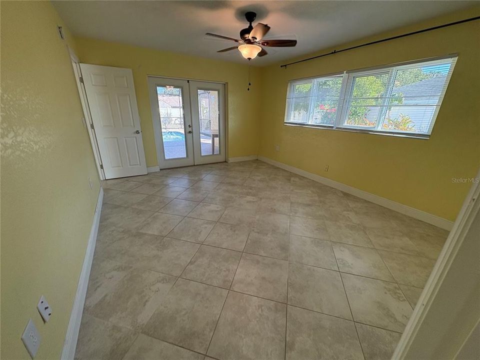 For Sale: $499,000 (3 beds, 2 baths, 1782 Square Feet)