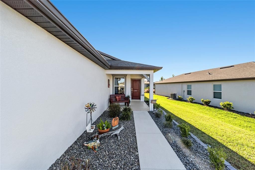 待售: $339,900 (2 贝兹, 2 浴室, 1433 平方英尺)