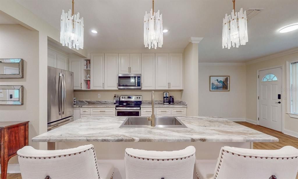 For Sale: $690,000 (3 beds, 2 baths, 2117 Square Feet)