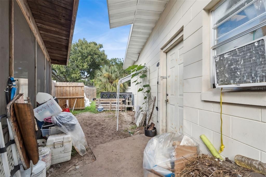 En Venta: $249,900 (4 camas, 2 baños, 2225 Pies cuadrados)