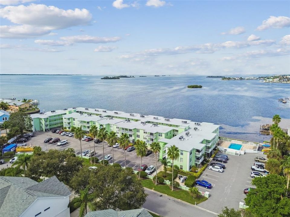 На продажу: $367,500 (1 спален, 1 ванн, 704 Квадратных фут)