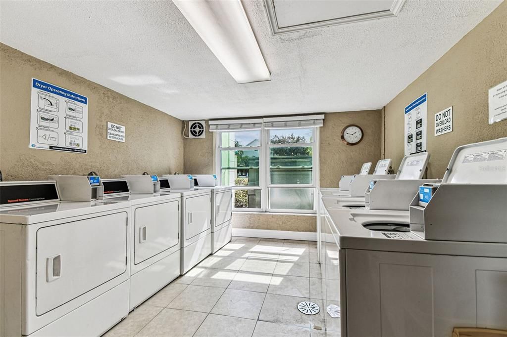 На продажу: $367,500 (1 спален, 1 ванн, 704 Квадратных фут)