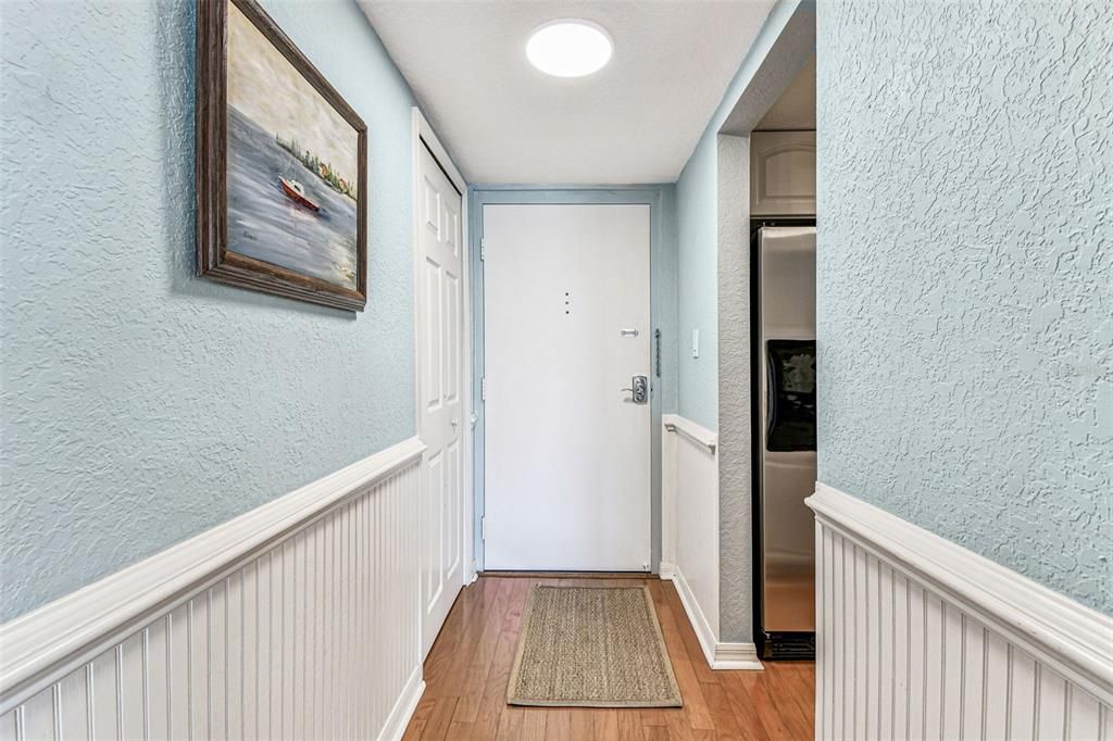 На продажу: $367,500 (1 спален, 1 ванн, 704 Квадратных фут)