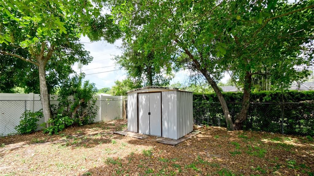 Active With Contract: $359,000 (3 beds, 2 baths, 1755 Square Feet)