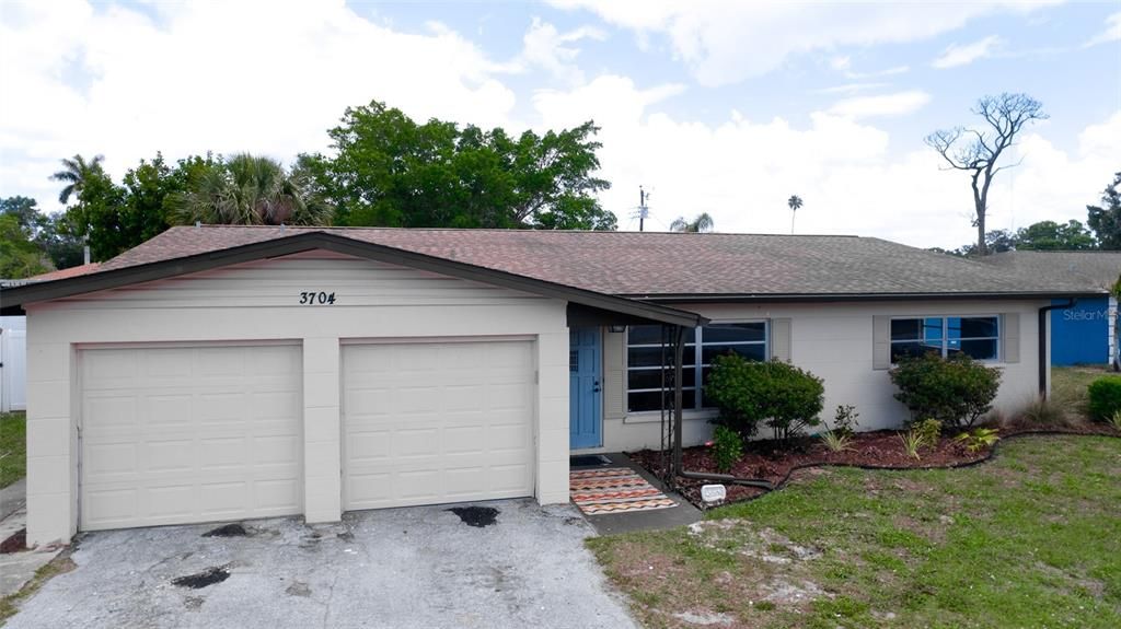 Active With Contract: $359,000 (3 beds, 2 baths, 1755 Square Feet)
