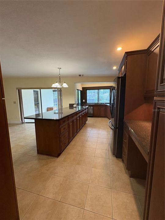 出租: $3,800 (4 贝兹, 3 浴室, 2697 平方英尺)