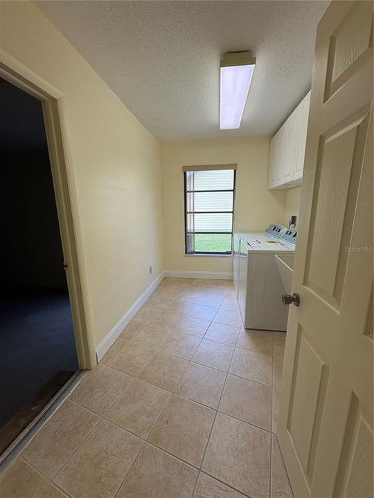 出租: $3,800 (4 贝兹, 3 浴室, 2697 平方英尺)