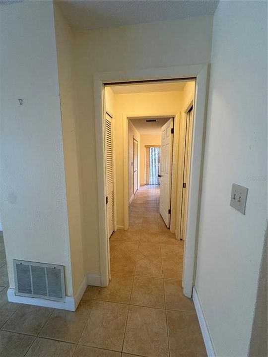 出租: $3,800 (4 贝兹, 3 浴室, 2697 平方英尺)