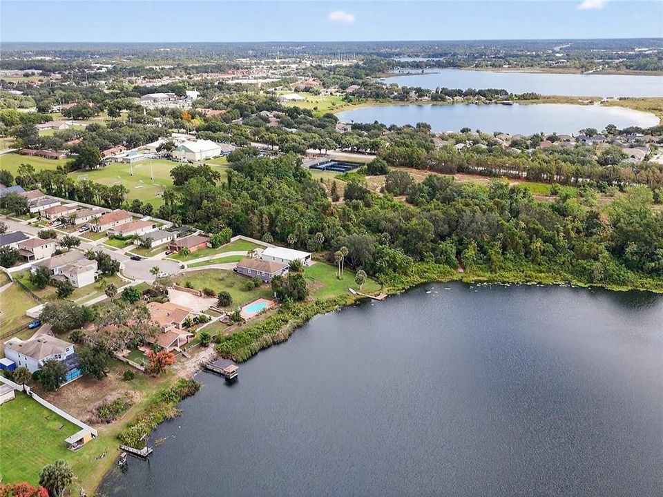 For Sale: $925,000 (4 beds, 5 baths, 7206 Square Feet)