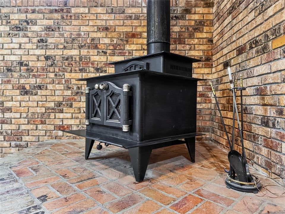 For Sale: $925,000 (4 beds, 5 baths, 7206 Square Feet)