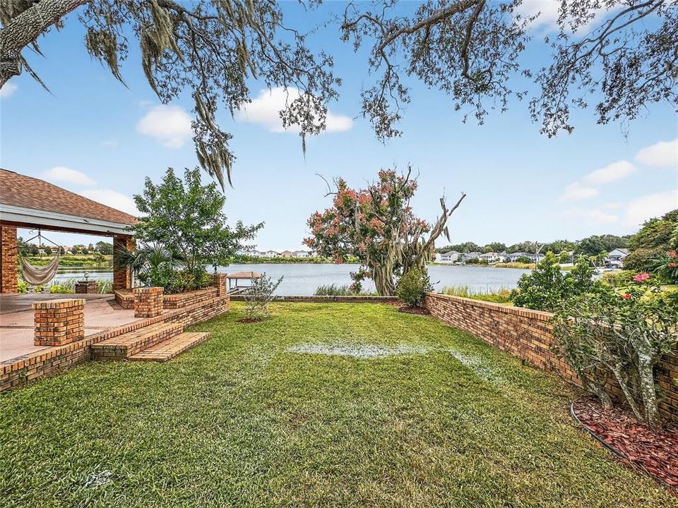 For Sale: $925,000 (4 beds, 5 baths, 7206 Square Feet)