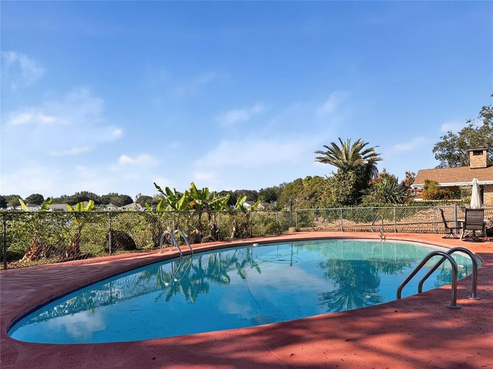 For Sale: $925,000 (4 beds, 5 baths, 7206 Square Feet)