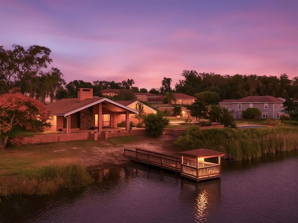 For Sale: $925,000 (4 beds, 5 baths, 7206 Square Feet)