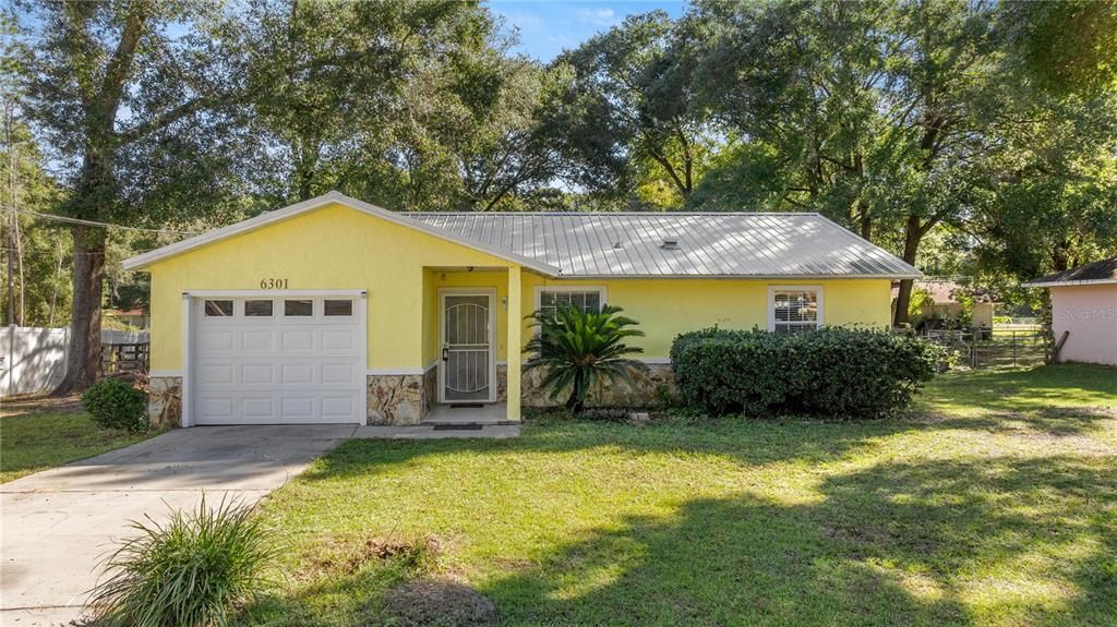 合同活跃: $199,900 (3 贝兹, 2 浴室, 1115 平方英尺)