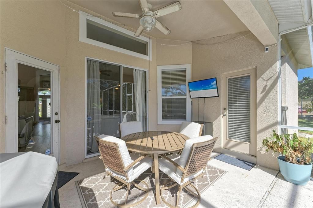 For Sale: $699,000 (3 beds, 3 baths, 2601 Square Feet)