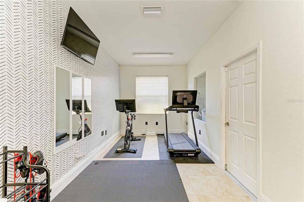 For Sale: $699,000 (3 beds, 3 baths, 2601 Square Feet)