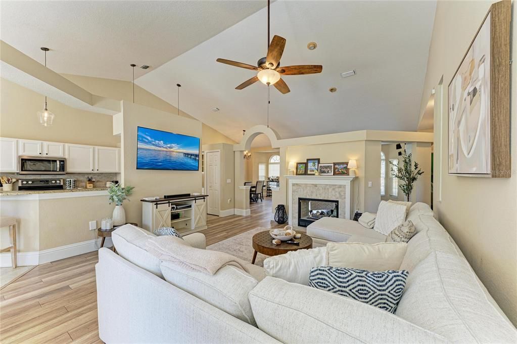 For Sale: $699,000 (3 beds, 3 baths, 2601 Square Feet)