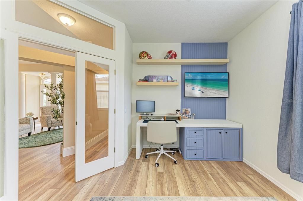 For Sale: $699,000 (3 beds, 3 baths, 2601 Square Feet)