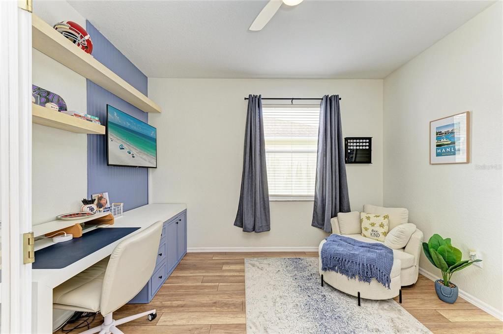 For Sale: $699,000 (3 beds, 3 baths, 2601 Square Feet)