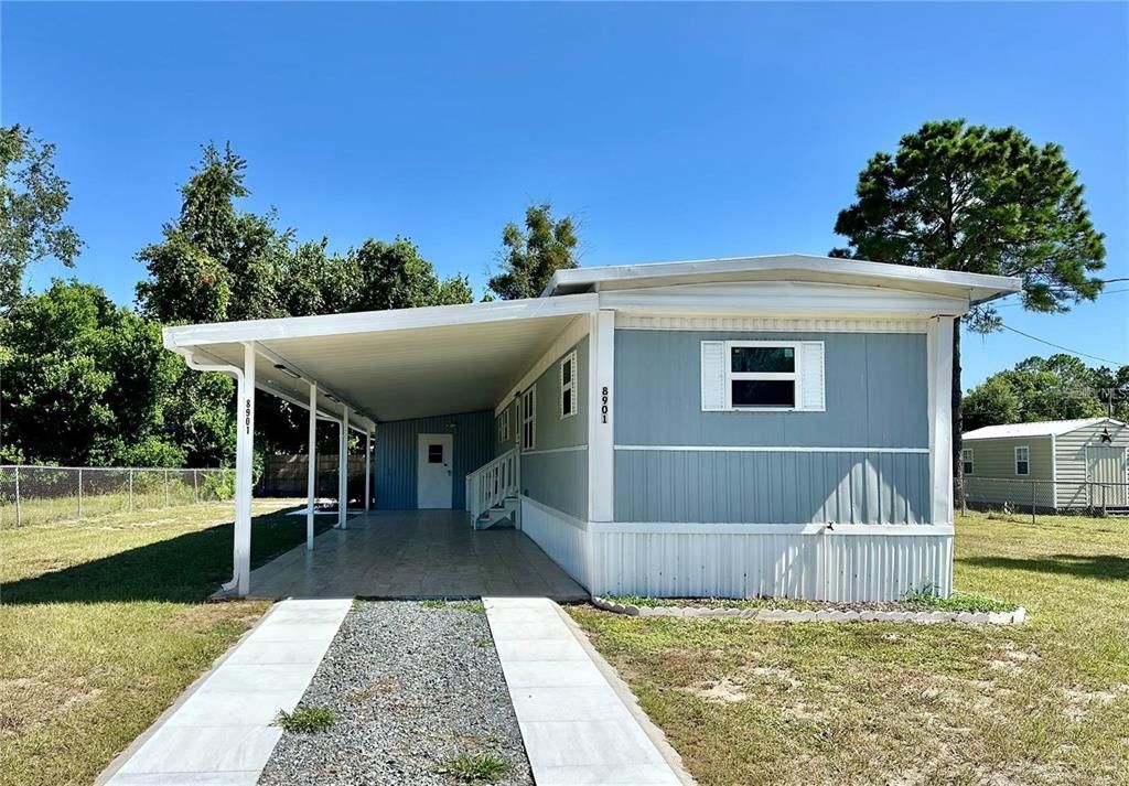 For Sale: $130,000 (4 beds, 3 baths, 957 Square Feet)