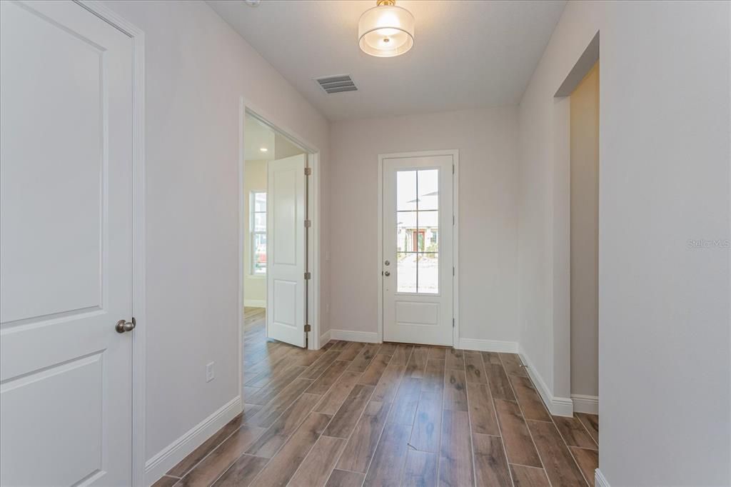 待售: $844,244 (3 贝兹, 2 浴室, 2432 平方英尺)