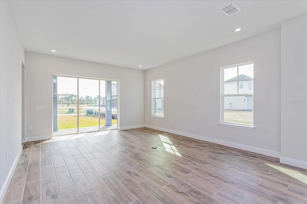 待售: $844,244 (3 贝兹, 2 浴室, 2432 平方英尺)