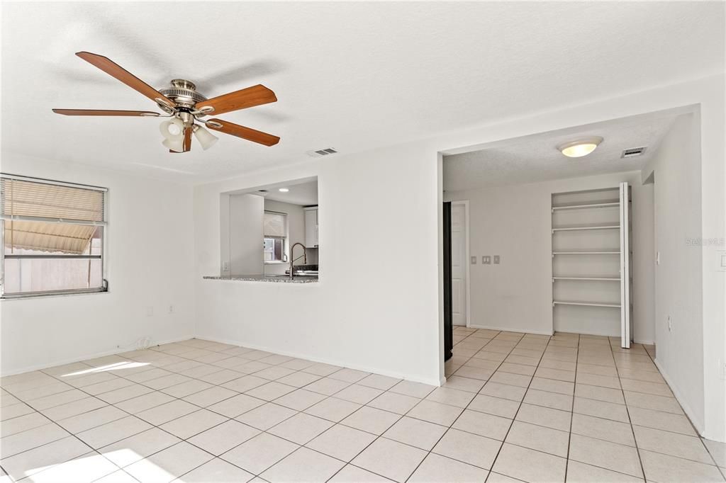For Rent: $1,750 (2 beds, 2 baths, 1259 Square Feet)