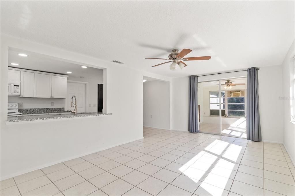 For Rent: $1,750 (2 beds, 2 baths, 1259 Square Feet)