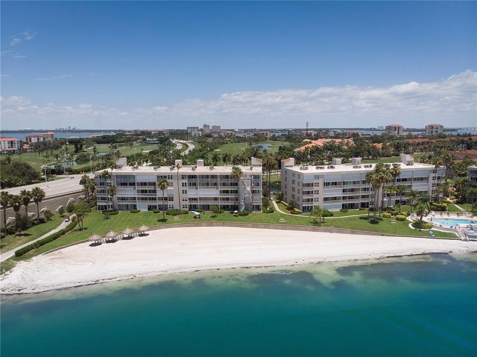 На продажу: $599,000 (2 спален, 2 ванн, 1080 Квадратных фут)