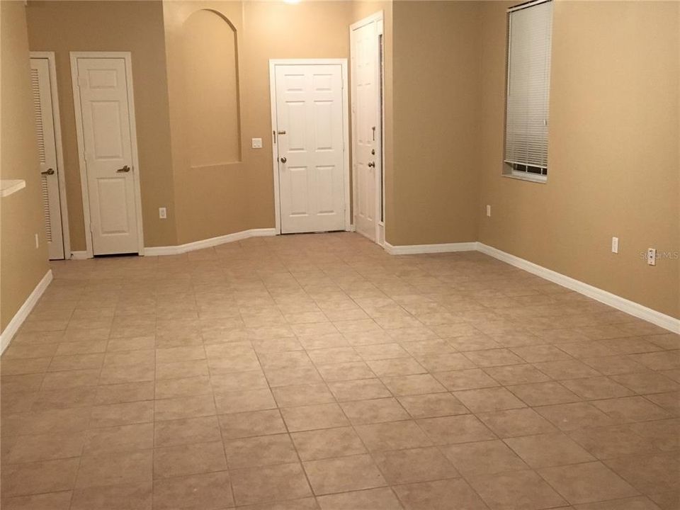 待售: $295,000 (3 贝兹, 2 浴室, 1518 平方英尺)